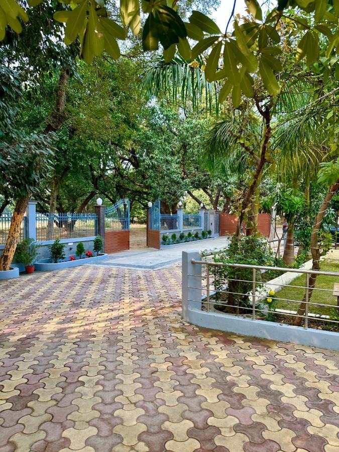Kaashi Flora Villa Varanasi Exterior photo